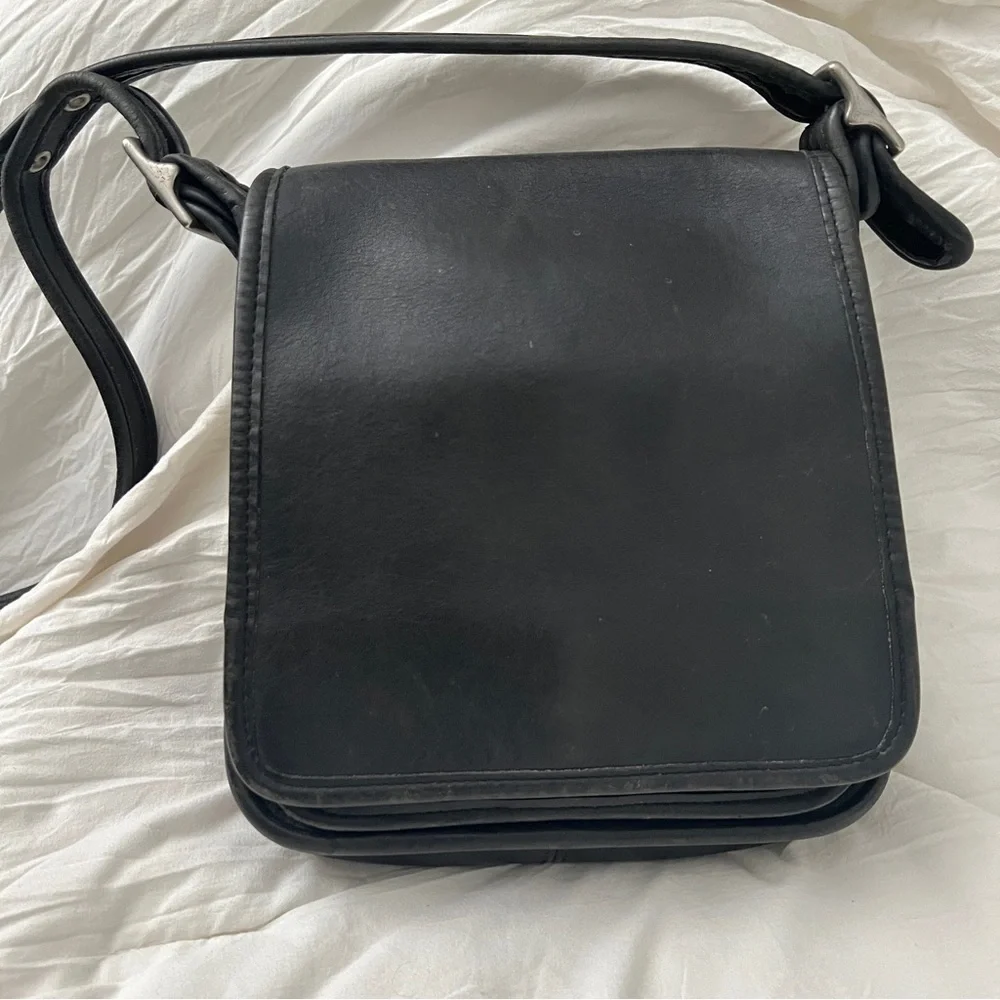 Vintage Coach Legacy Studio Flap Medium Crossbody Bag Black Leather H9Z 9145